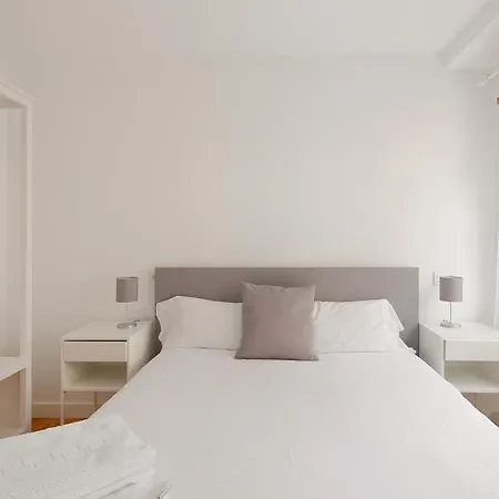 Avg Cervantes 2 Centro アパート *