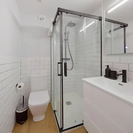 Avg Cervantes 2 Centro アパート