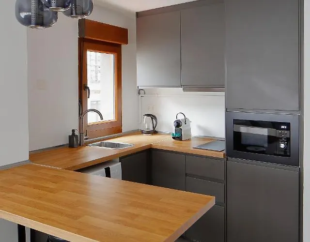 Avg Cervantes 2 Centro * 希洪