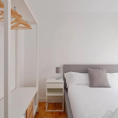 Avg Cervantes 2 Centro Apartman *